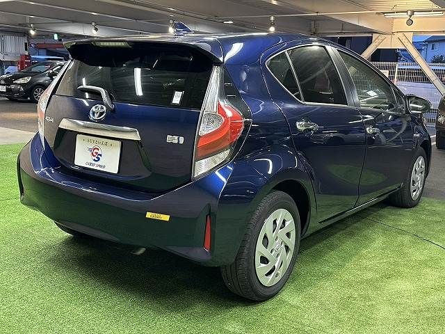 TOYOTA AQUA 2018 Image 31