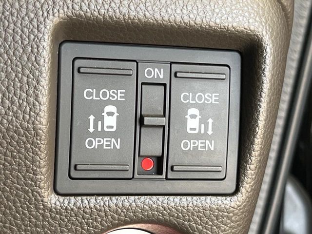 HONDA N BOX 2022 Image 31