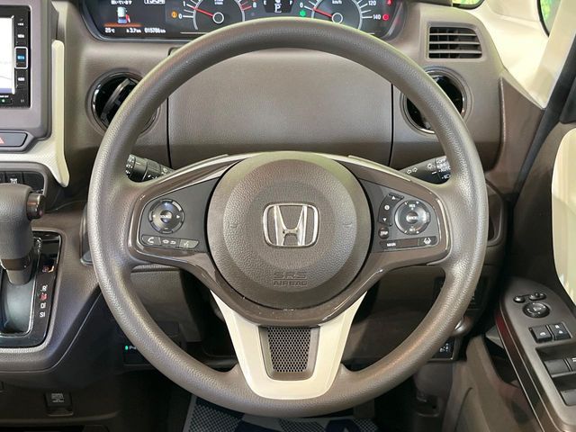 HONDA N BOX 2022 Image 31