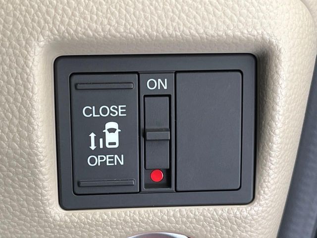 HONDA N BOX 2020 Image 31