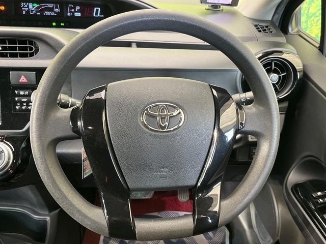 TOYOTA AQUA 2016 Image 31