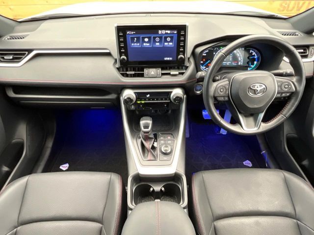 TOYOTA RAV4 PHV 2021 Image 31