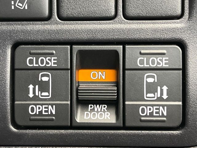 TOYOTA VOXY 2021 Image 31