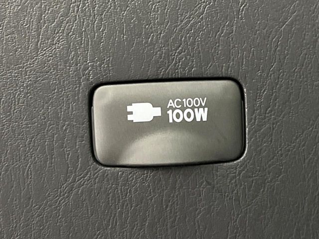 TOYOTA HIACE VAN 2WD 2025 Image 31