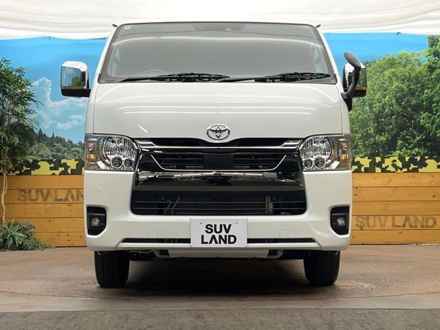 TOYOTA HIACE VAN 2WD 2025 Image 31