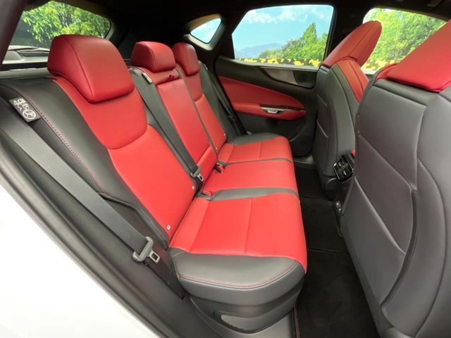 TOYOTA LEXUS NX350H 2023 Image 31