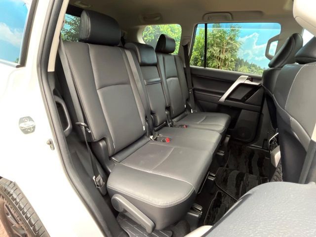 TOYOTA LANDCRUISER PRADO 2022 Image 31