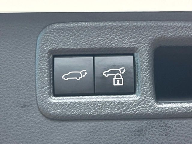 TOYOTA HARRIER 2WD 2023 Image 31