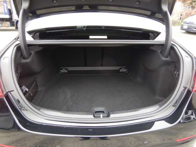 MERCEDES BENZ C CLAS 2023 Image 31