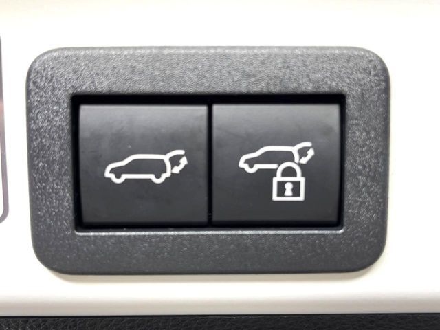 TOYOTA YARIS CROSS HYBRID 2024 Image 31