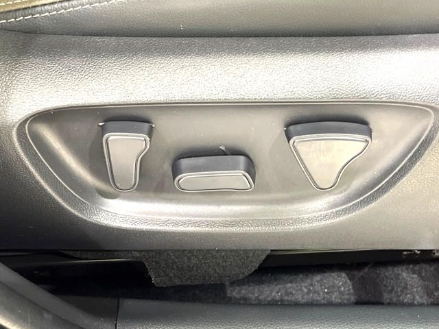 TOYOTA YARIS CROSS HYBRID 2024 Image 31