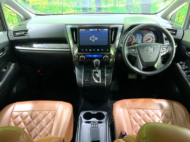 TOYOTA ALPHARD 2019 Image 31