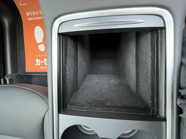 TESLA MODEL Y 2024 Image 31