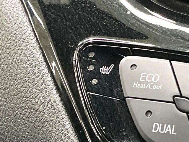 TOYOTA C-HR 2019 Image 31