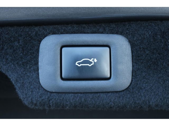 TOYOTA LEXUS LS500 2018 Image 31