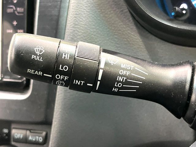 TOYOTA MARK X ZIO 2009 Image 31