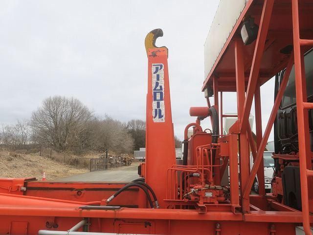 MITSUBISHI FUSOU SUPER GREAT 2013 Image 31