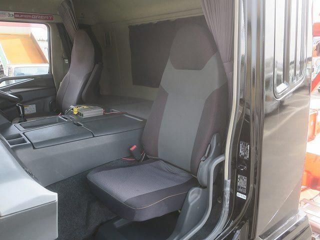 MITSUBISHI FUSOU SUPER GREAT 2013 Image 31