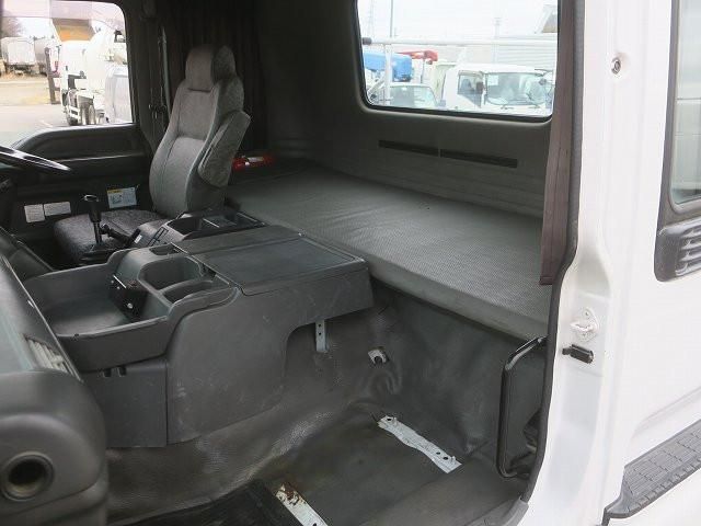 ISUZU GIGA 2012 Image 31