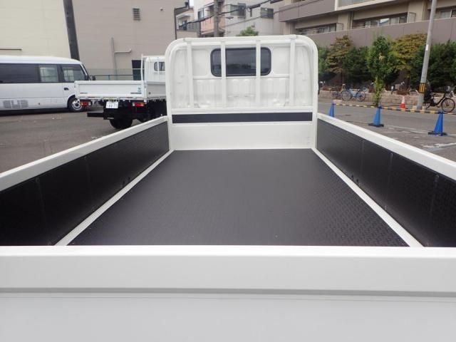 HINO DUTRO 2025 Image 31