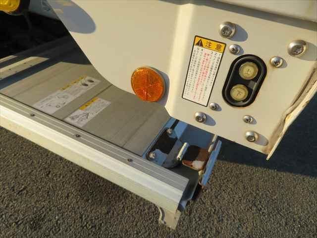 MITSUBISHI FUSOU FIGHTER 2019 Image 31