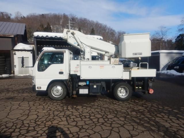 ISUZU ELF 2013 Image 31