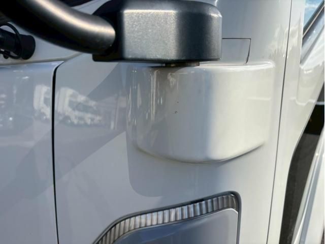 ISUZU FORWARD 2023 Image 31