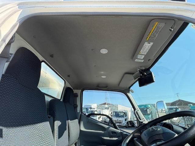 HINO DUTRO 2022 Image 31