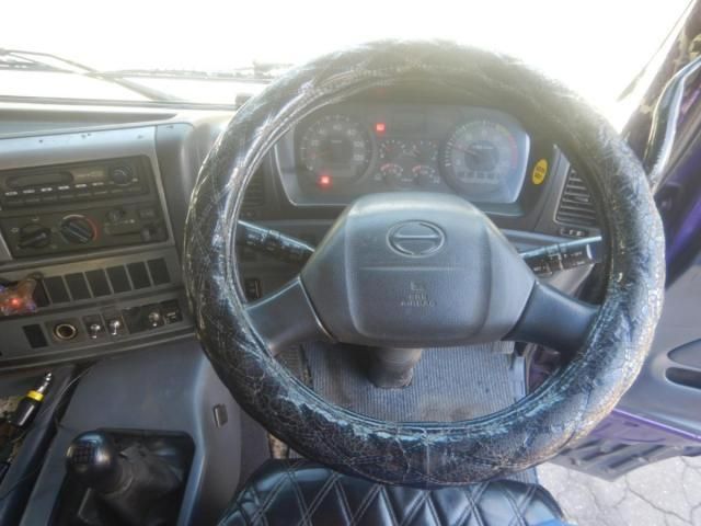 HINO PROFIA 2005 Image 31