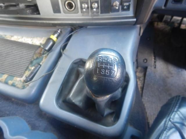 HINO PROFIA 2005 Image 31