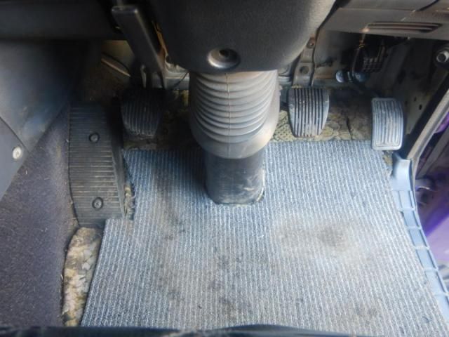 HINO PROFIA 2005 Image 31