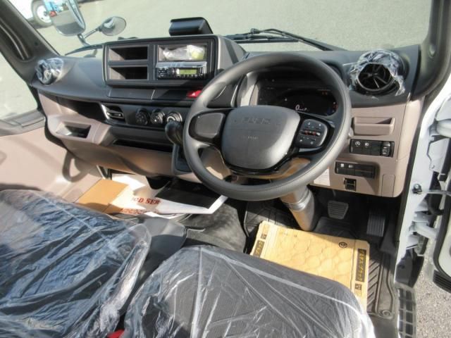 MITSUBISHI CANTER 2025 Image 31