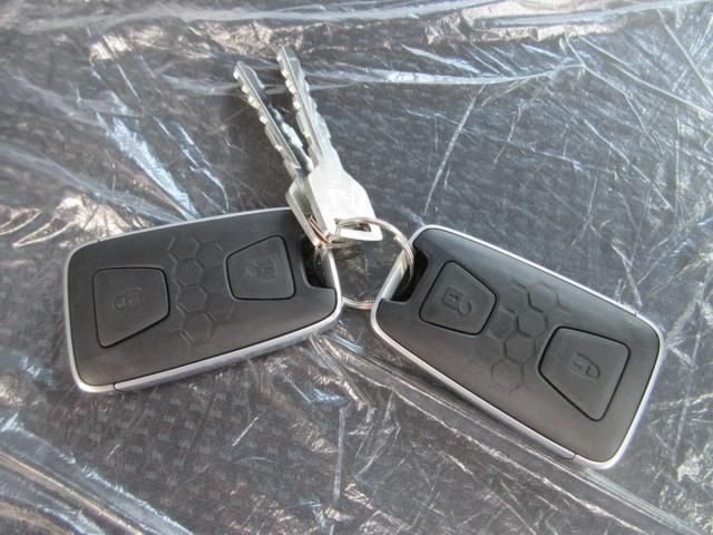 MITSUBISHI CANTER 2025 Image 31