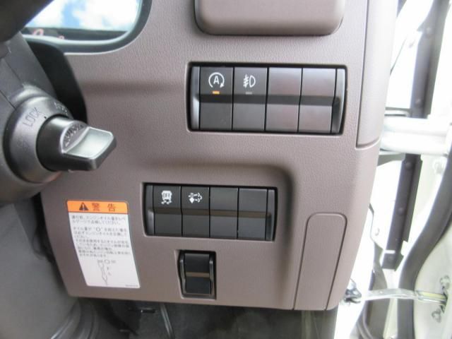 MITSUBISHI CANTER 2025 Image 31