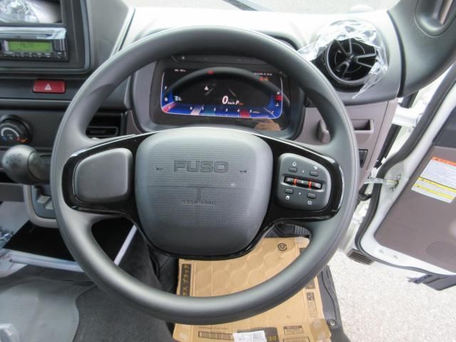 MITSUBISHI CANTER 2025 Image 31