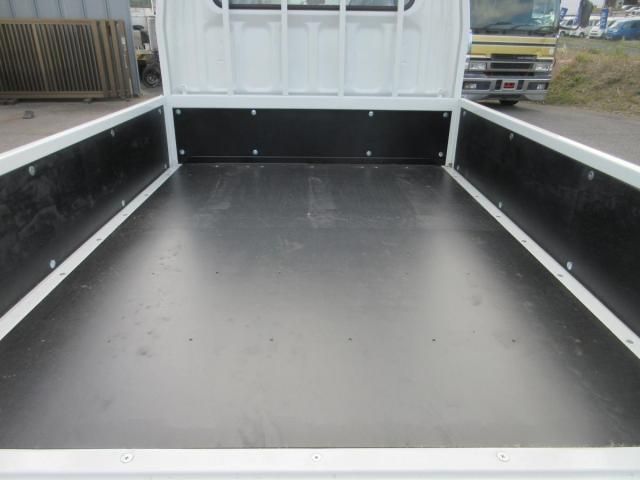 MITSUBISHI CANTER 2025 Image 31