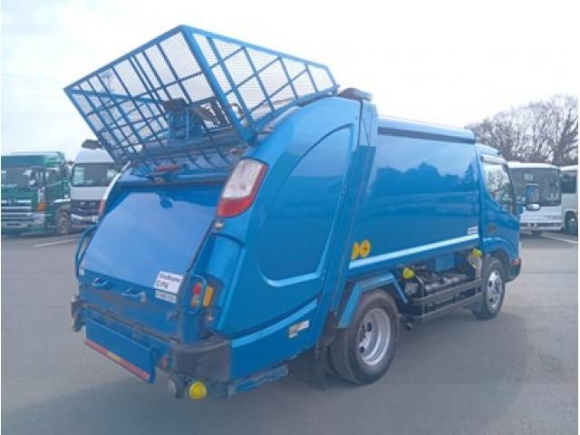 HINO DUTRO 2018 Image 31