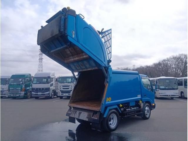 HINO DUTRO 2018 Image 31