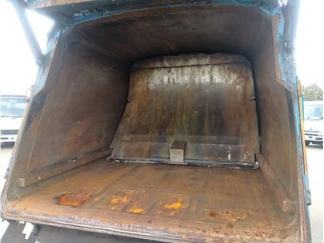 HINO DUTRO 2018 Image 31