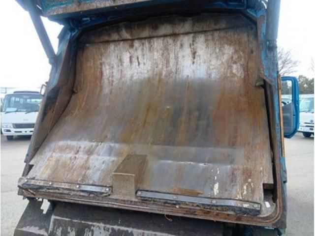 HINO DUTRO 2018 Image 31