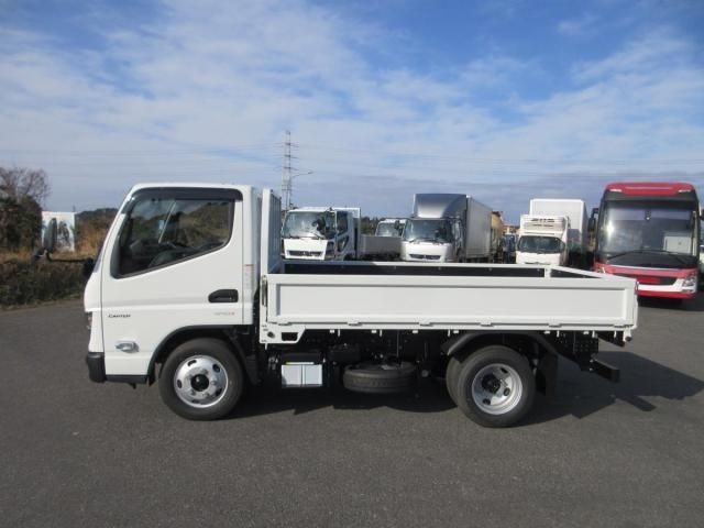 MITSUBISHI CANTER 2025 Image 31