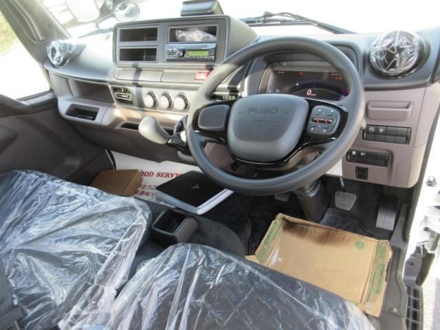 MITSUBISHI CANTER 2025 Image 31