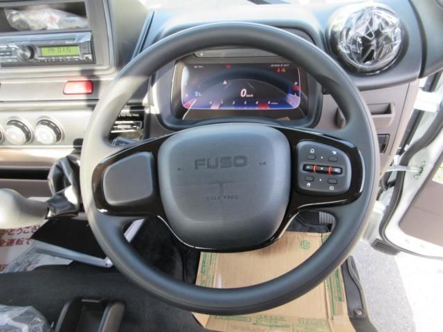 MITSUBISHI CANTER 2025 Image 31