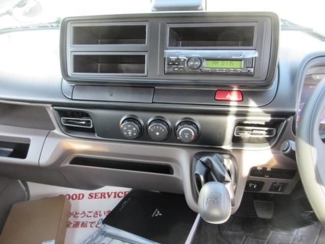 MITSUBISHI CANTER 2025 Image 31