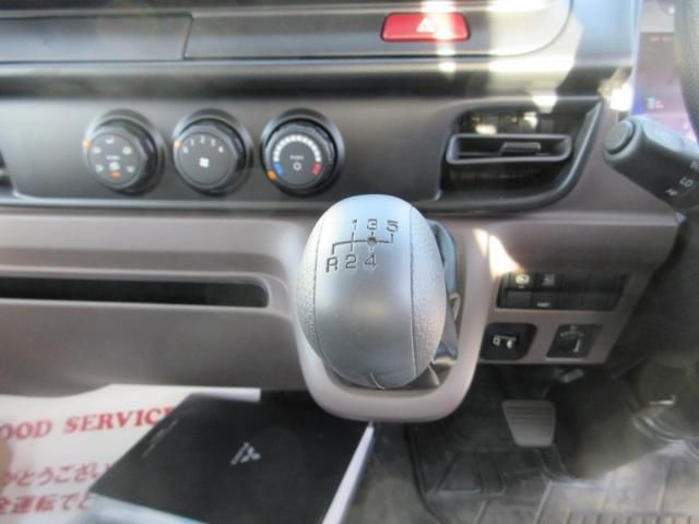 MITSUBISHI CANTER 2025 Image 31