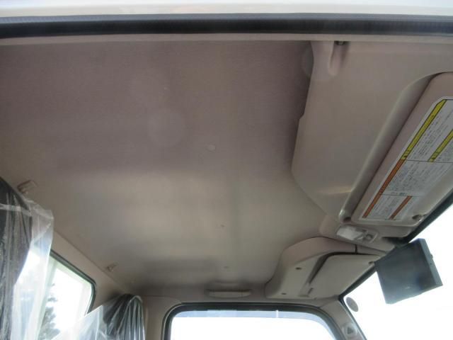 MITSUBISHI CANTER 2025 Image 31