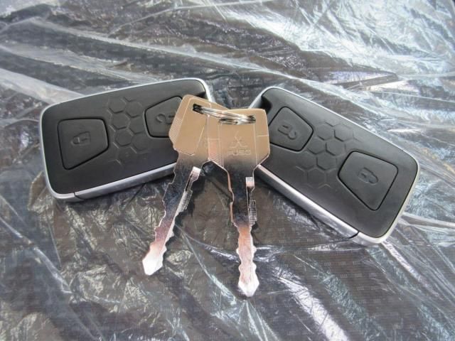 MITSUBISHI CANTER 2025 Image 31