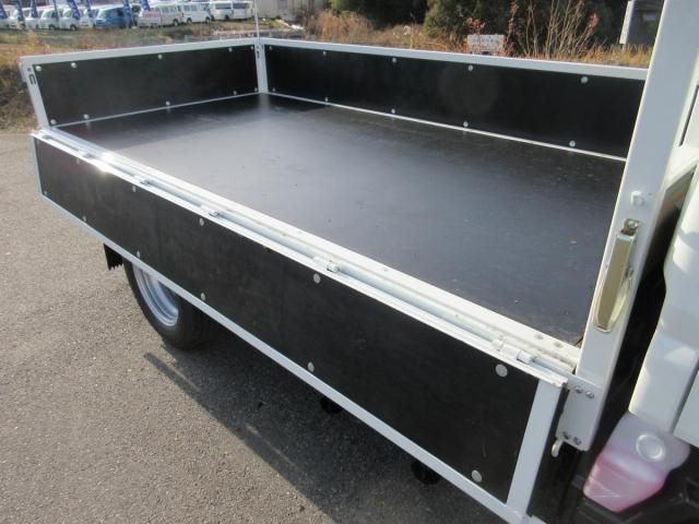 MITSUBISHI CANTER 2025 Image 31