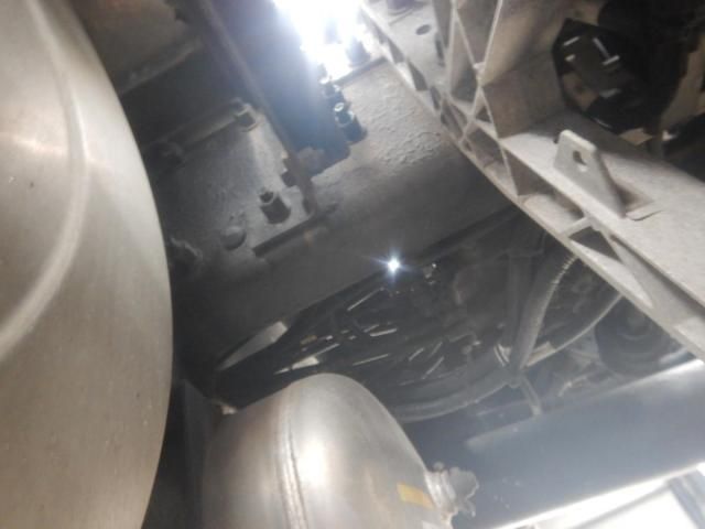 VOLVO FH 2015 Image 31