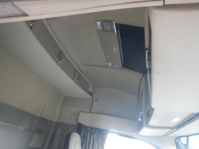 VOLVO FH 2015 Image 31